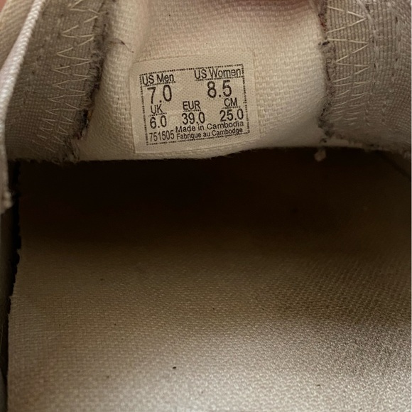 Vans - Picture 3 of 4